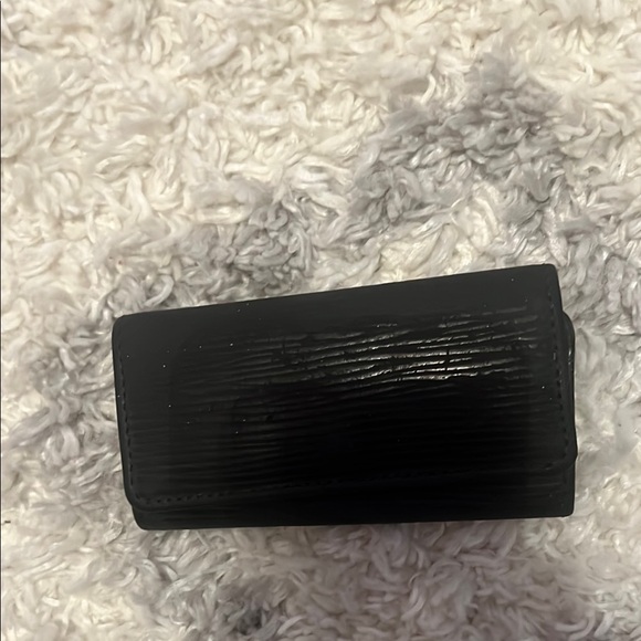 Louis Vuitton Black Epi Key Holder - Picture 8 of 10